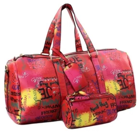 Steph Shop Graffiti Print Collection Handbags - Graffiti Print 2N1 Duffle Overnight Bag